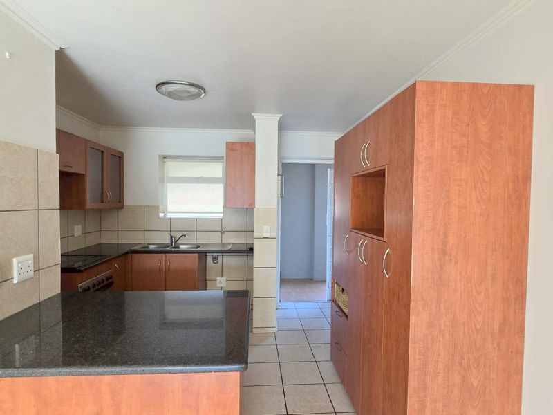 Charming Holiday Apartment Just Steps from the Beach - Photo 9