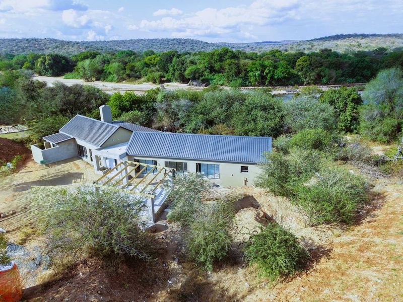 Brand-New 3-Bedroom Riverfront Home – Elephant Rock Eco Estate - Photo 5