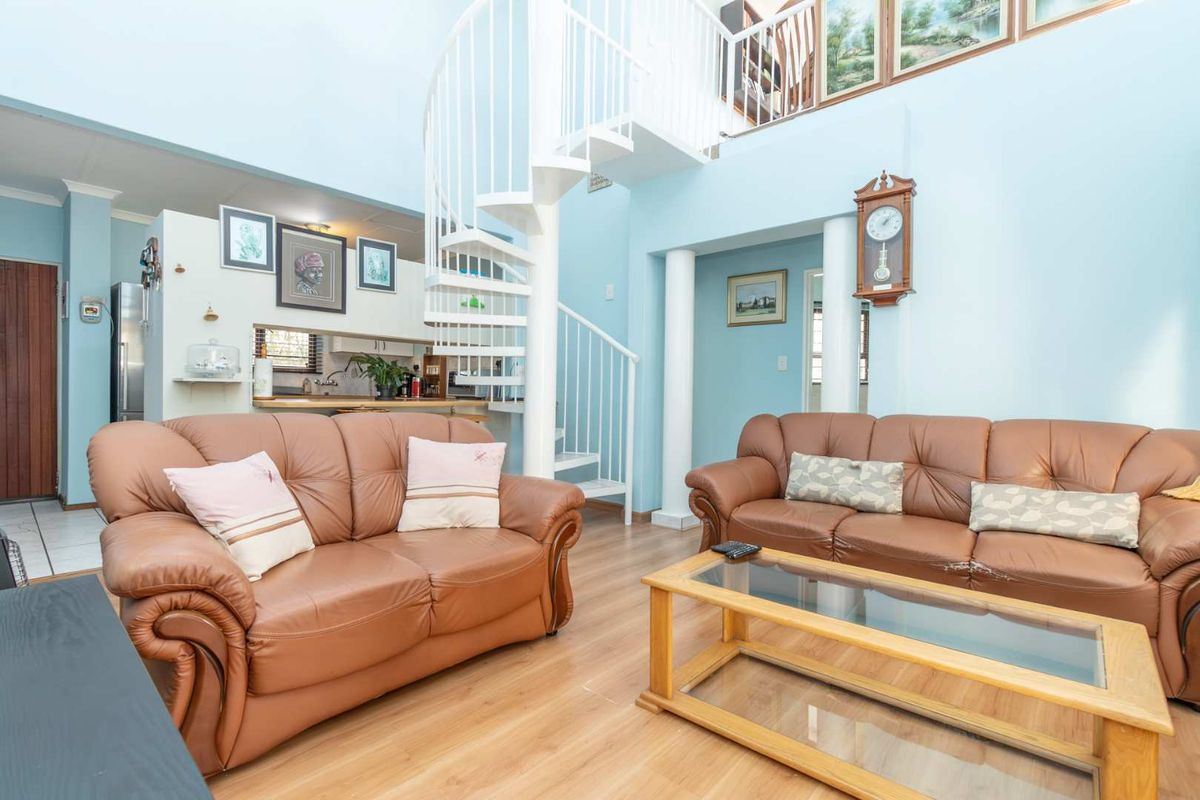 Dream Home Awaits - Photo 4