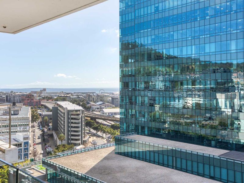 Airbnb-Ready Gem in Cape Town’s Hottest Address - Photo 7