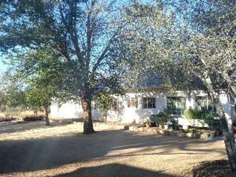 Versatile Property in Omaruru - Photo 5