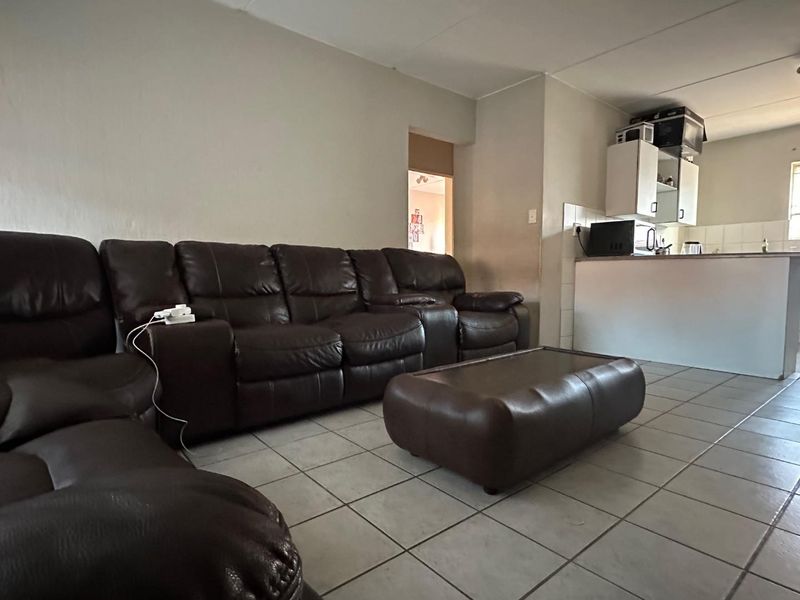 Only one left for this price! Exclusive mandate. - Photo 4