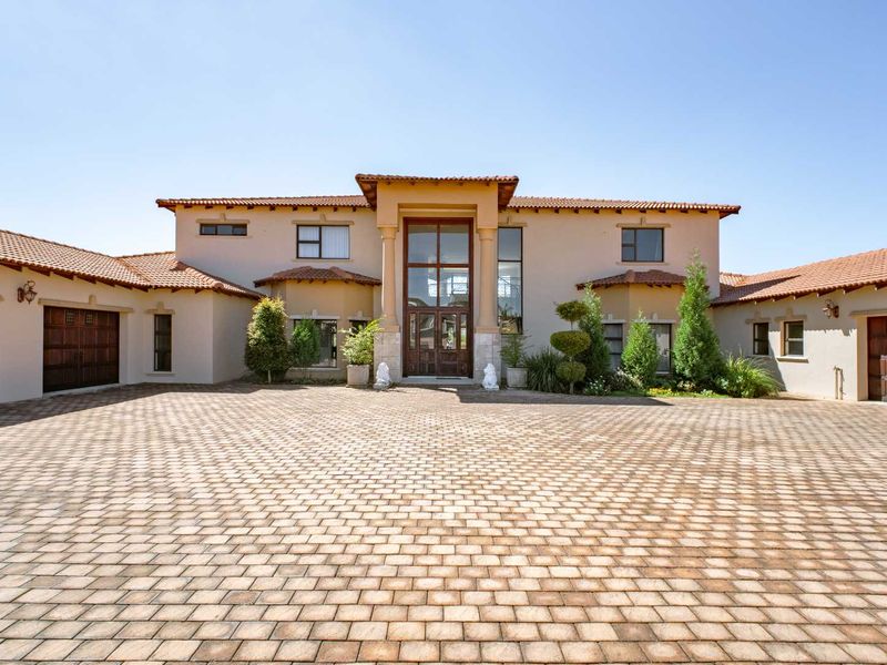 Timeless elegance Home for Sale - Photo 8