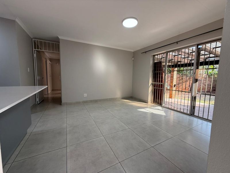 Brand New Renovated Duet in Quiet Location - Photo 5