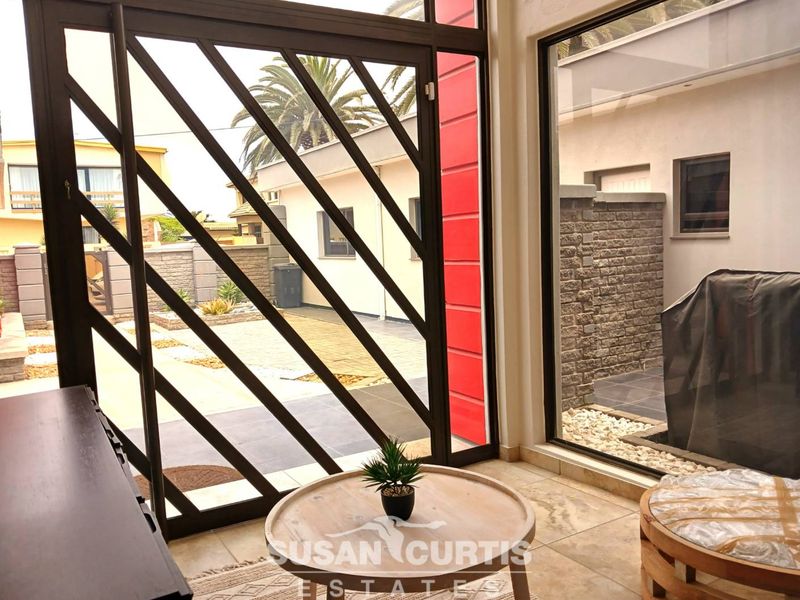 Luxury Double Storey Home - Photo 2