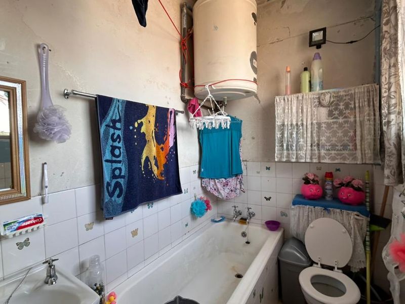 Bachelor Apartment in Secure Portofino Estate – Rhodesfield - Photo 6