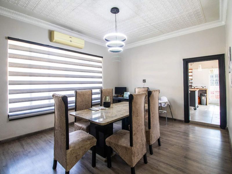 Beautiful 3 Bedroom family home in Western Extention - Photo 6