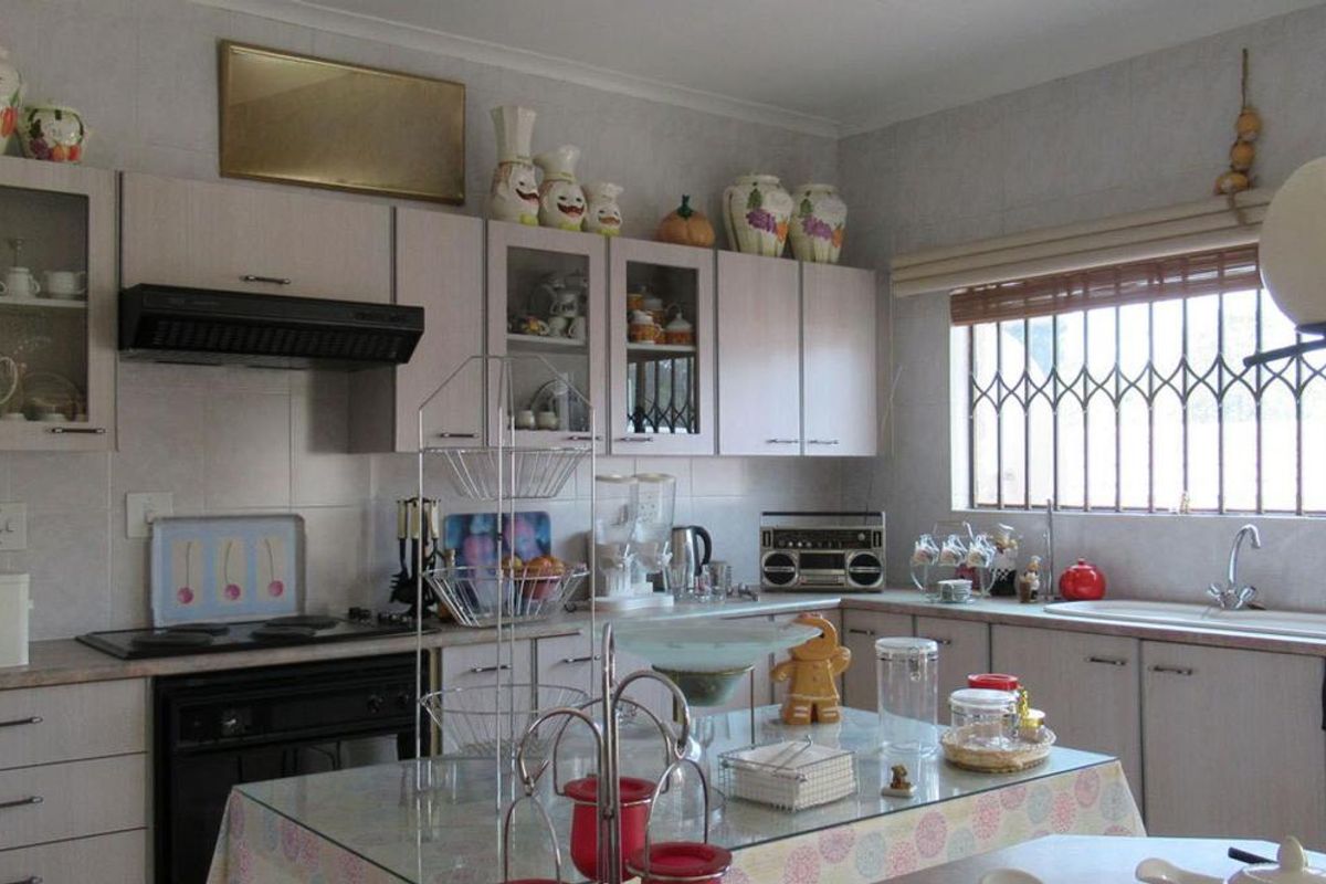 4 Bedroom House for Sale in Winchester Hills - Photo 4