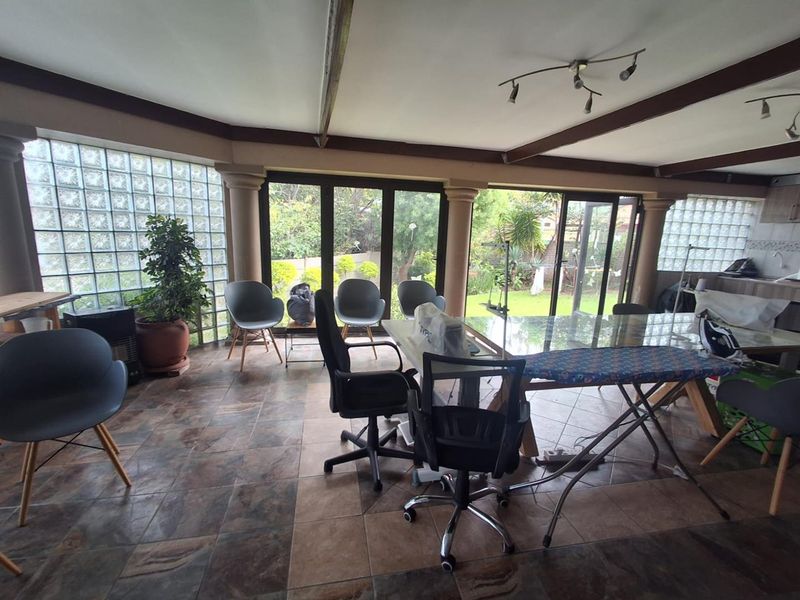 LOVELY FAMILY HOME IN THE HEART OF MULBARTON - Photo 7