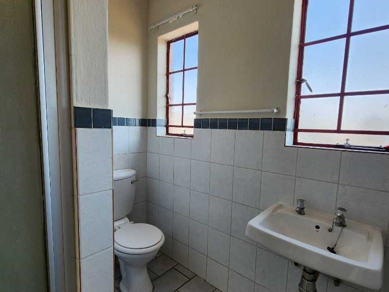 3 Bedroom Apartment To Rent – Villa Carmen, Moregloed, Pretoria - Photo 9