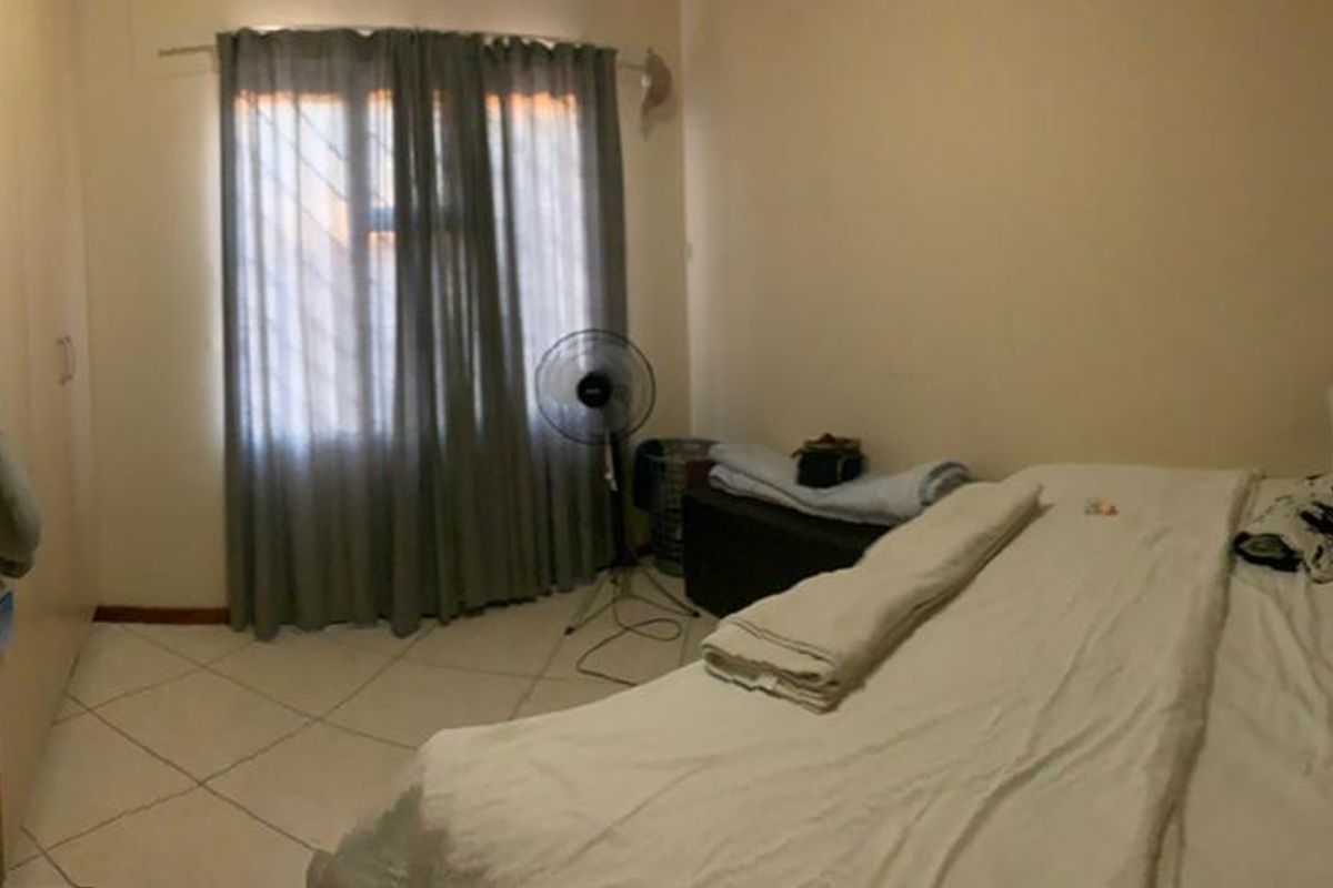 2 Bedroom Flat for Sale - Photo 3