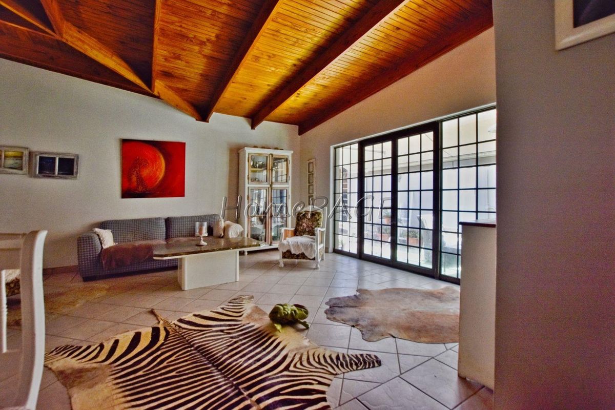 Vineta, Swakopmund:  Home with lovely period features - Photo 4