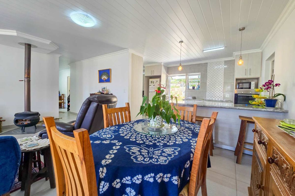 Your key to tranquil living on the Garden Route. - Photo 5