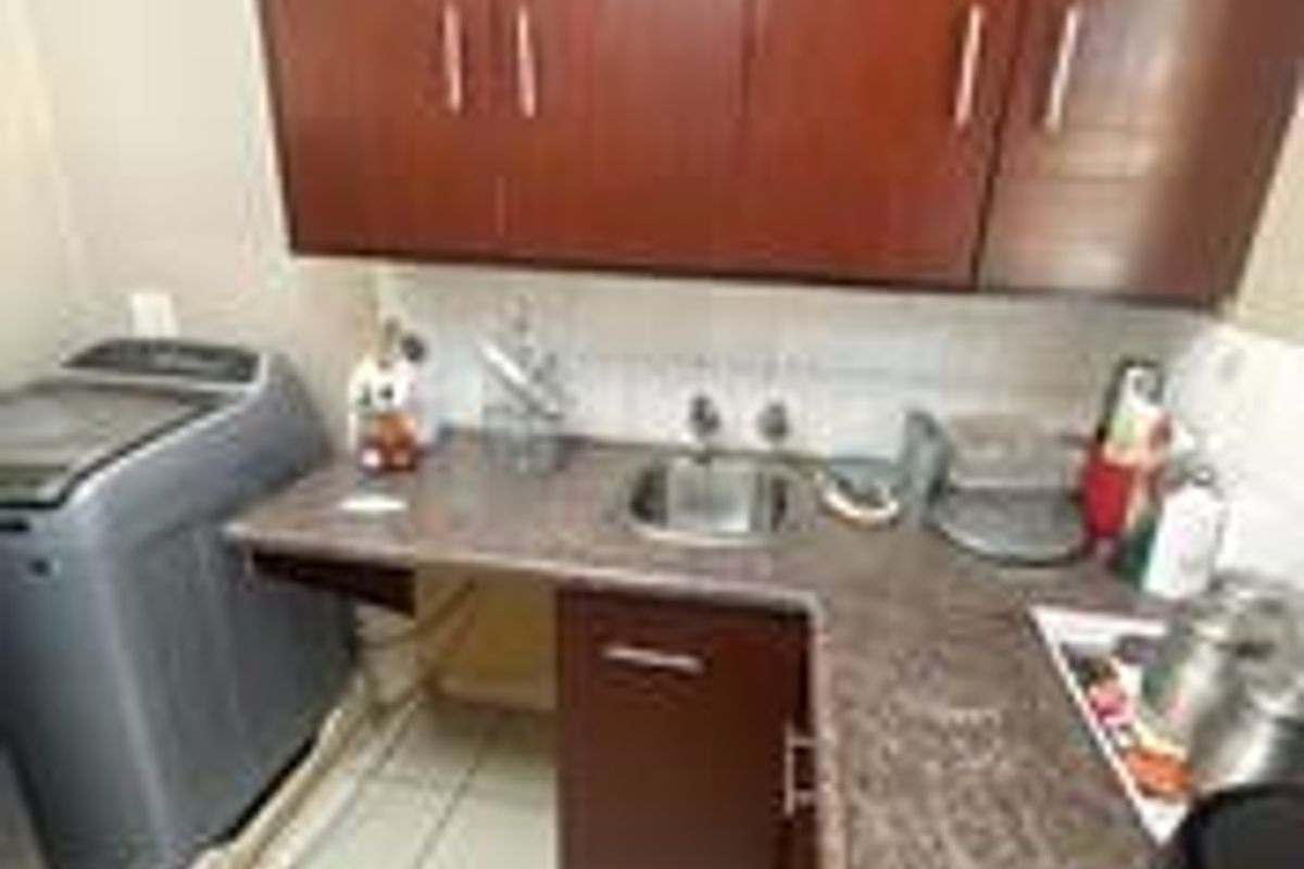 Charming Terenure Retreat: Cozy Living Awaits at only R495k - Photo 4