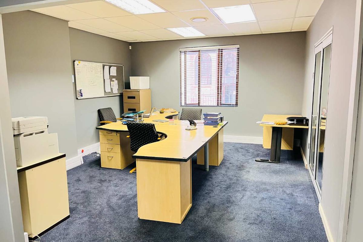 Commercial Propery/Office for Rental in Honeydew - Roodepoort. - Photo 3
