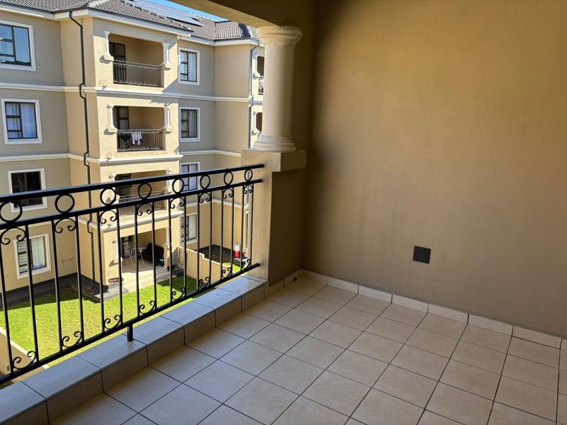 Pristine property in the heart of a complex in Centurion - Photo 10