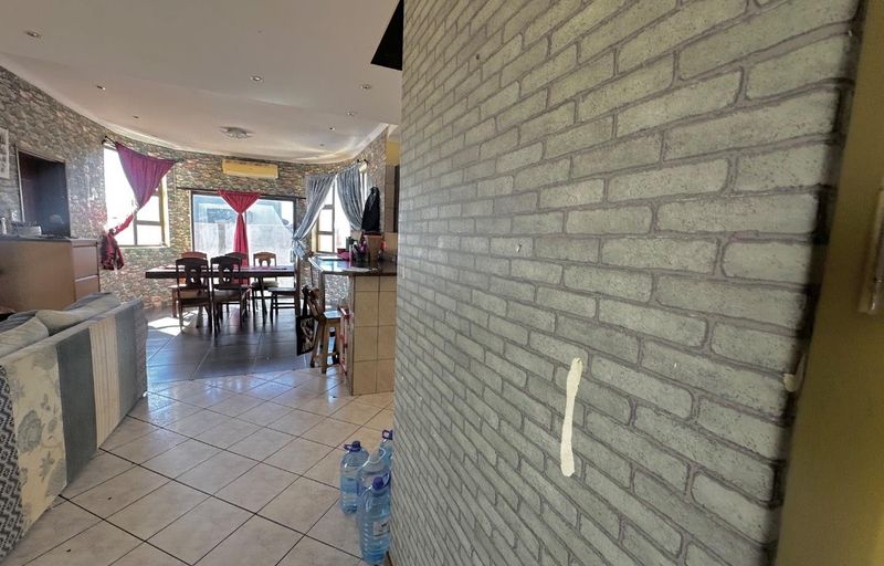 Corner house for sale