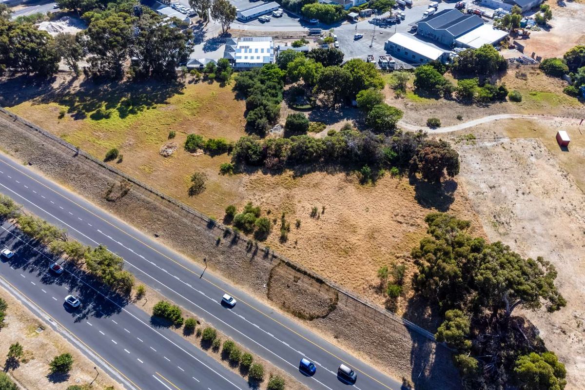 A Rare Opportunity to secure Prime Land in Constantia. - Photo 4