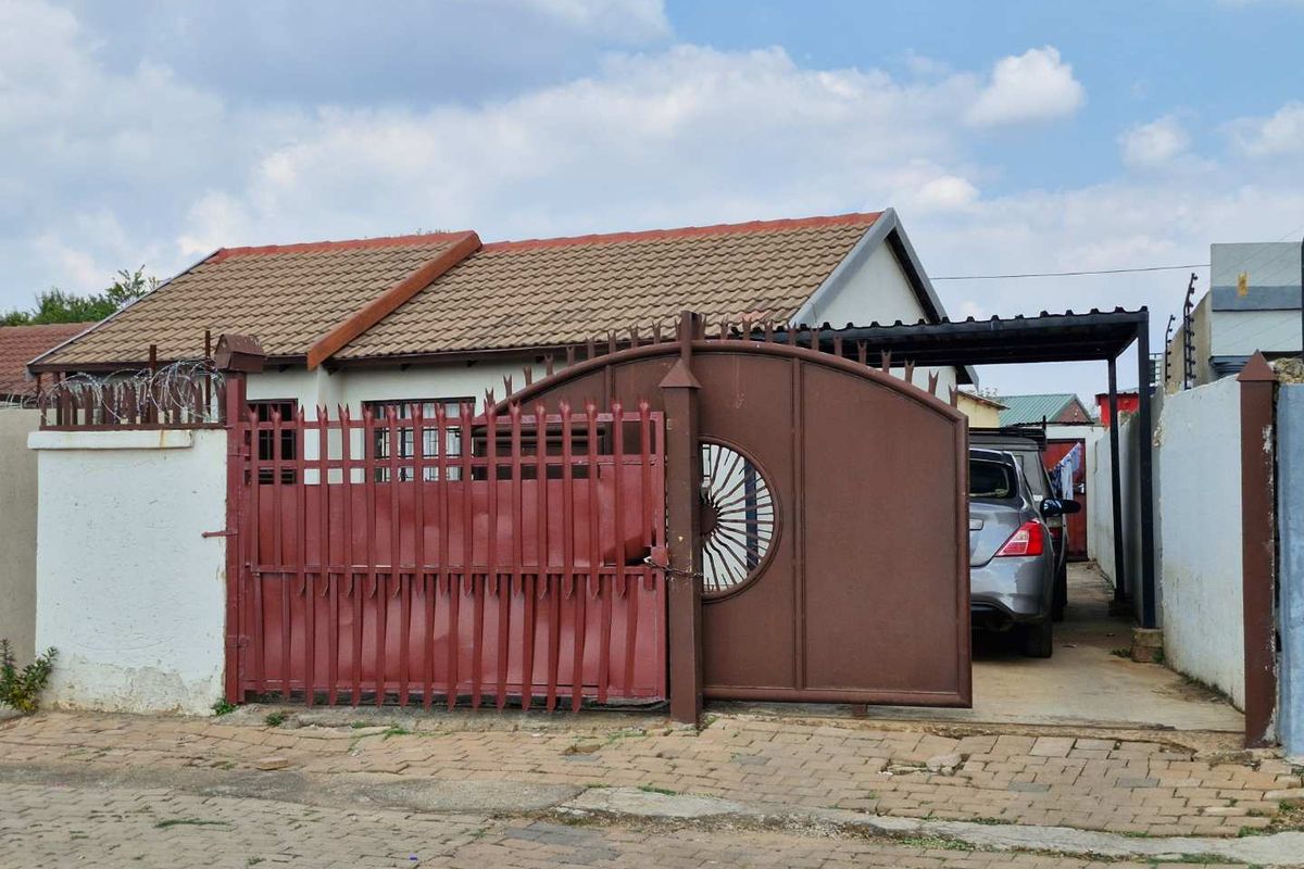 3 Bedroom House For Rent in Nellmapius EX1 - Photo 4