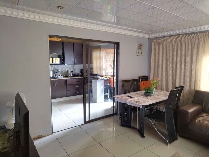 2 bedrooms house for sale in Winterveldt - Photo 5