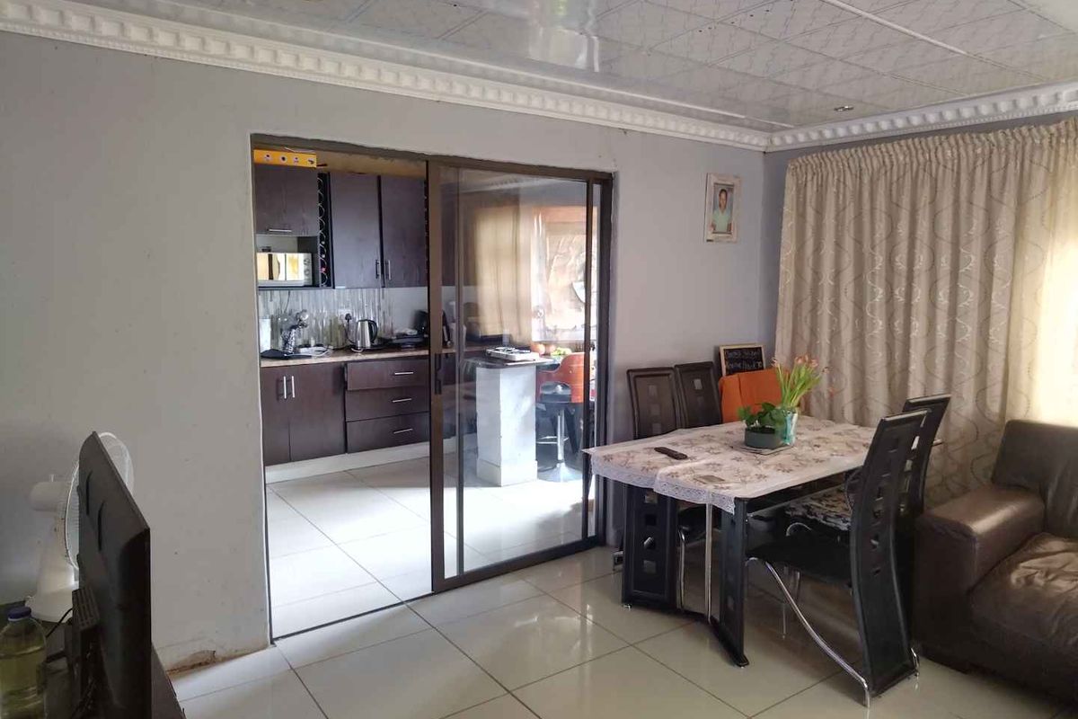 2 bedrooms house for sale in Winterveldt - Photo 5