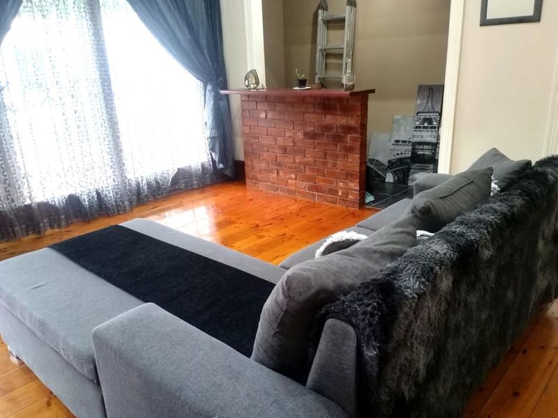 3 Bedroom Townhouse in Malvern - Photo 7
