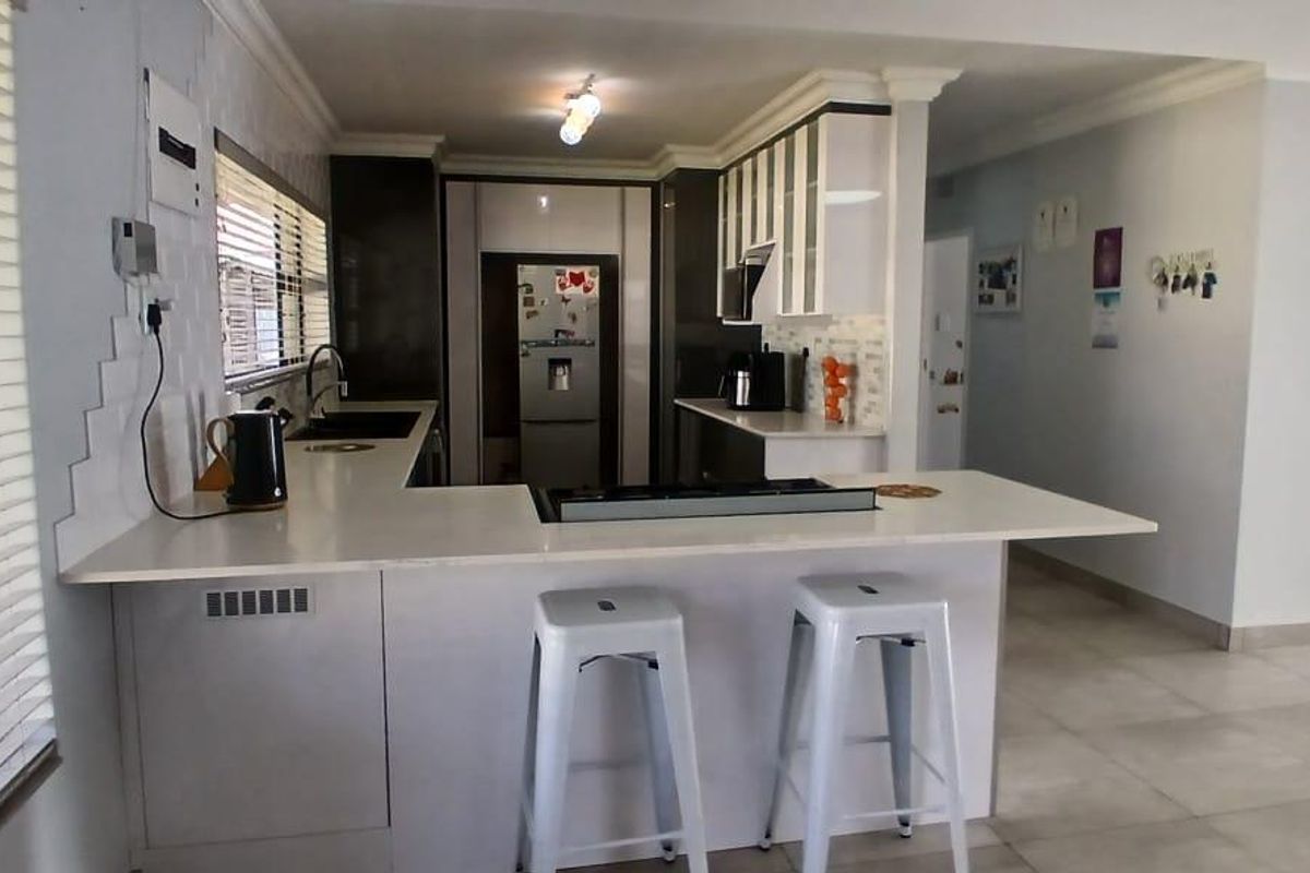 4 Bedroom Home for Sale in Raceview! - Photo 2