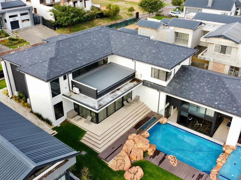 Stunning Five Bedroom Home Available in Waterfall Country Estate - Photo 3