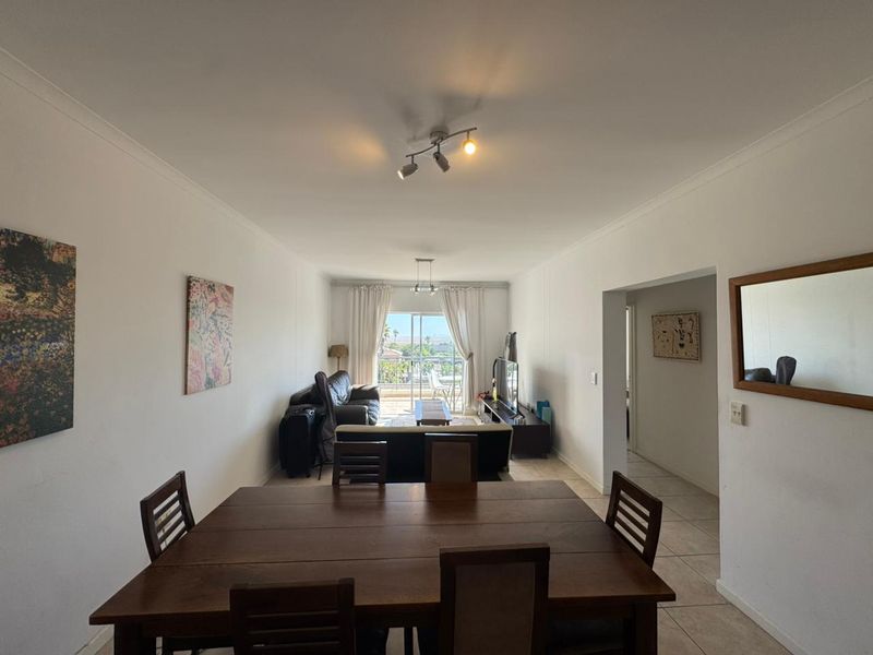 Top floor apartment in Royal Ascot - Photo 3