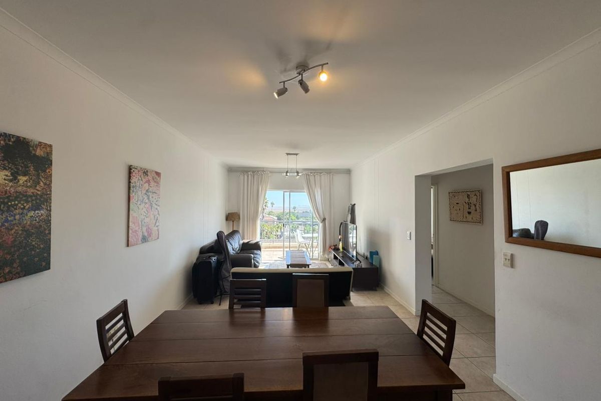 Top floor apartment in Royal Ascot - Photo 3