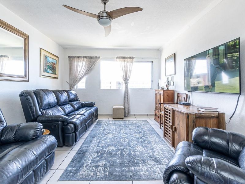 FOR RENT - Coastal Living at Its Best - Unfurnished - Photo 3
