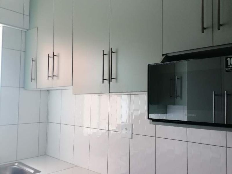 2 Bedrooms apartment for sale in Springs - Photo 6