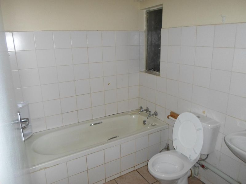 2 BEDROOM UNIT TO RENT IN DOORNPOORT - Photo 10