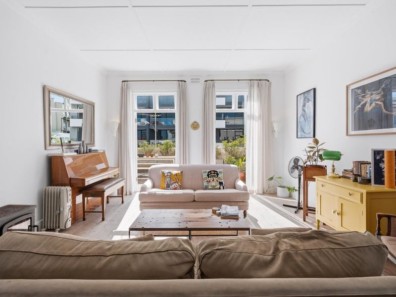 Extra-large, Character Two-Bed in Bantry Bay - Photo 7