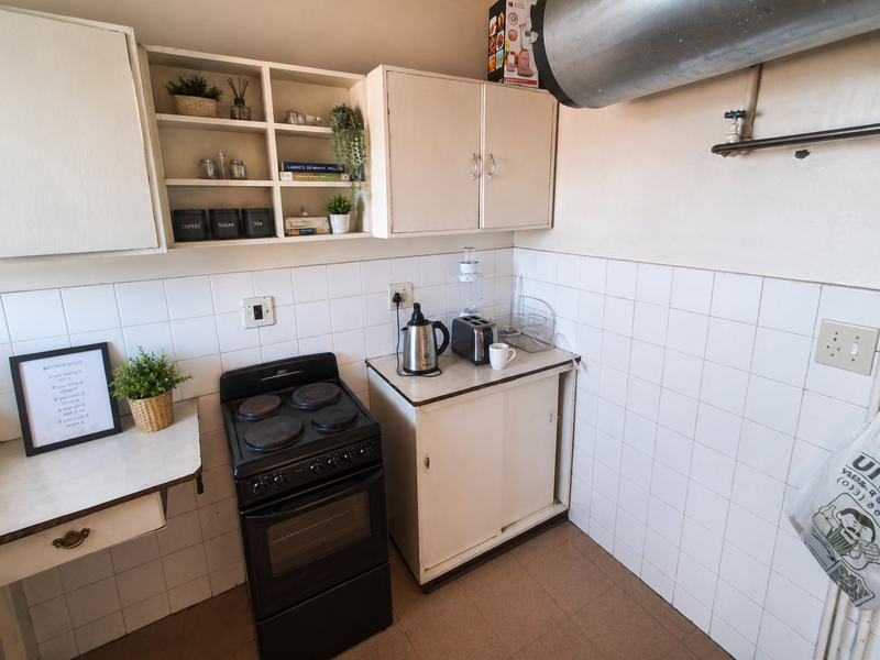 1 bedroom bachelor. - Photo 2