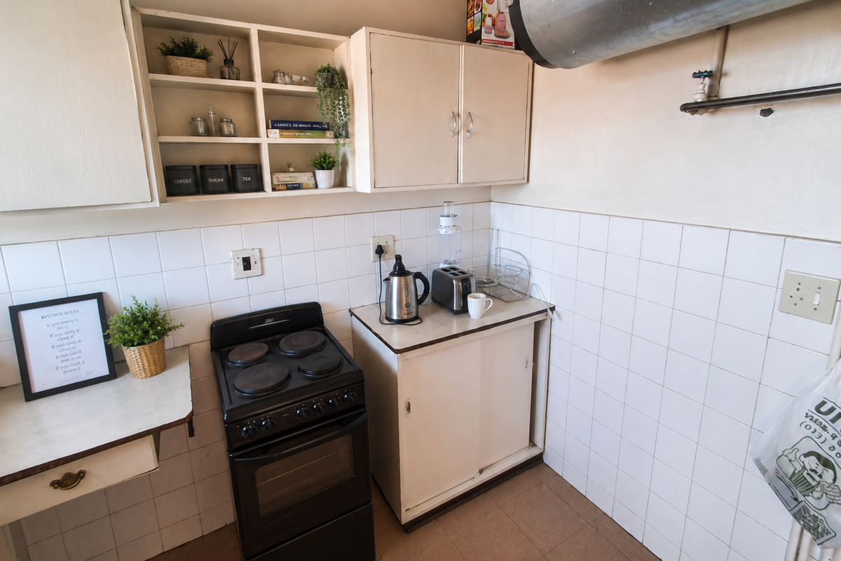 1 bedroom bachelor. - Photo 2