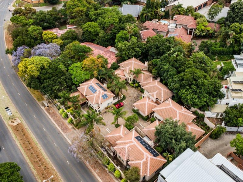 4 Bedroom House for Sale - Photo 9