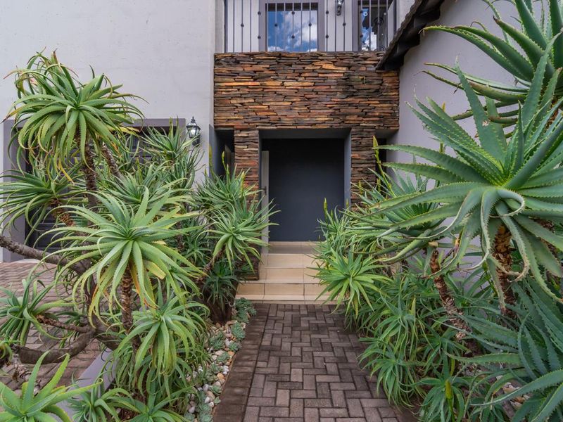 Modern Family Home for sale – Secure Estate Living - Photo 4