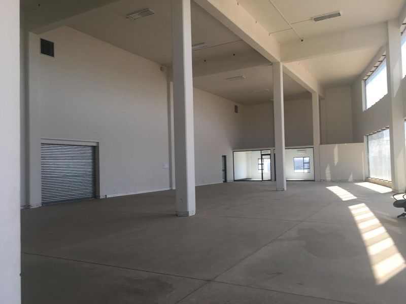 LARGE INDUSTRIAL BUILDING FOR SALE - MAKE AN OFFER - Photo 4