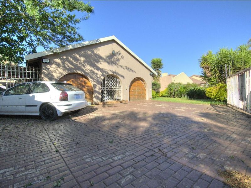 Outright bargain- HURRY! - Photo 3