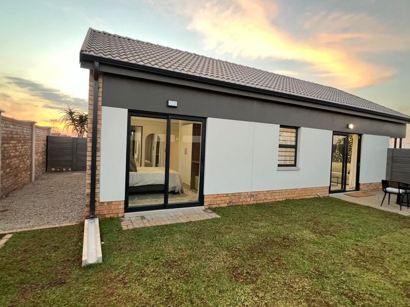 New Development Opportunity! Elegant 3 Bedroom Home in Sapphire Estate - Photo 8