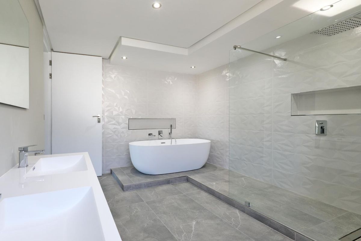 5 BEDROOM HOUSE FOR SALE IN BARONETCY ESTATE - Photo 3