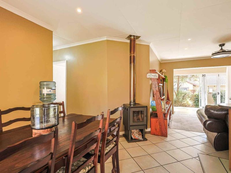 Move-In Ready | Solar Power | Private Garden | Sought-After Moreleta Park - Photo 3