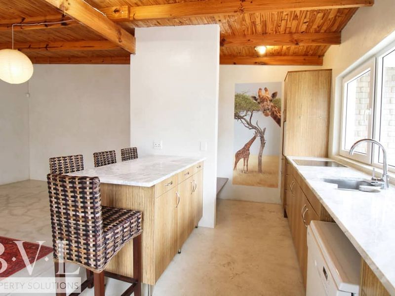 House for Sale in Swakopmund - N$ 6 420 000 - Photo 8