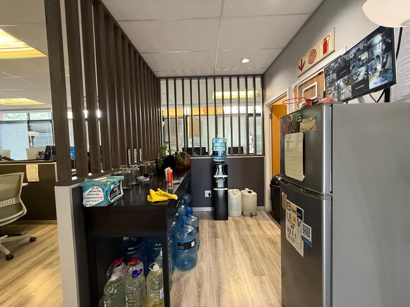 Prime Ground Floor Office Space Available for Lease in Upper Grosvenor Office Park, Sandton - Photo 4