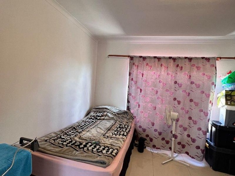 3 Bedroom Townhouse for Sale in Shetu Estate, Otjomuise Ext 4 - Photo 7