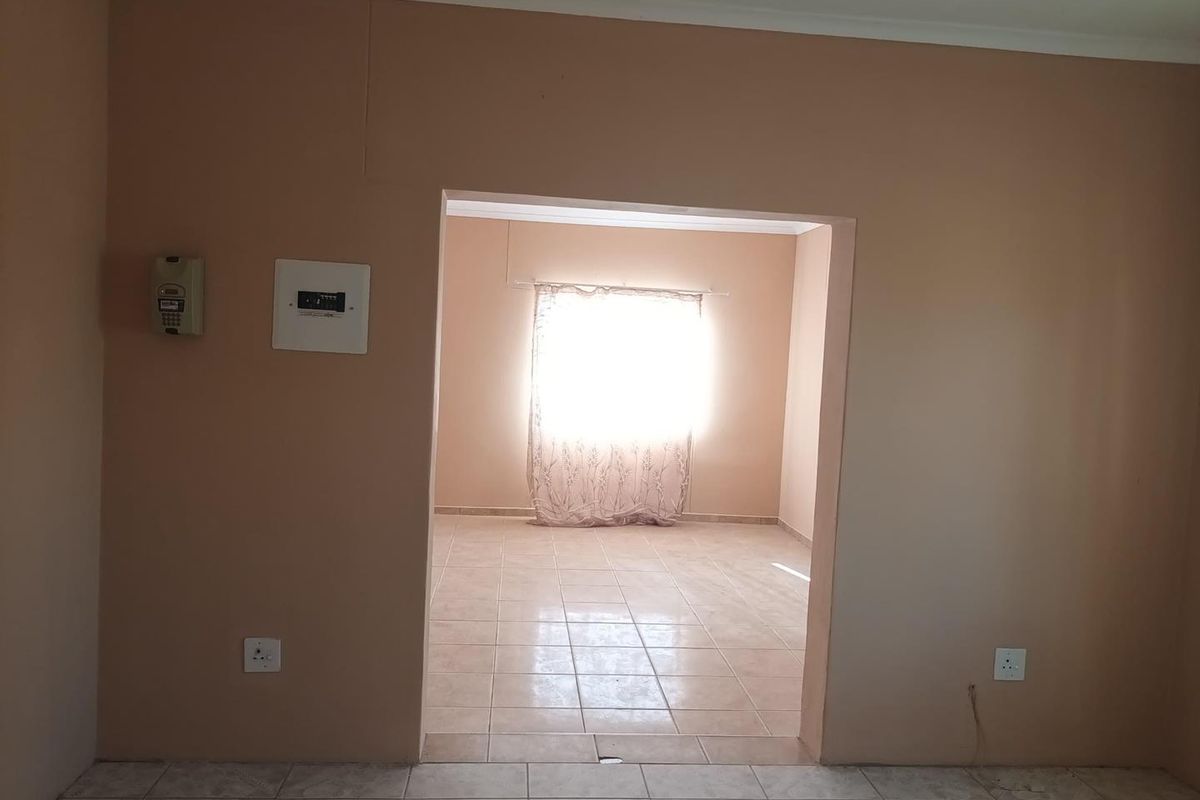 3 Bedroom House For Sale in Rehoboth - Photo 5