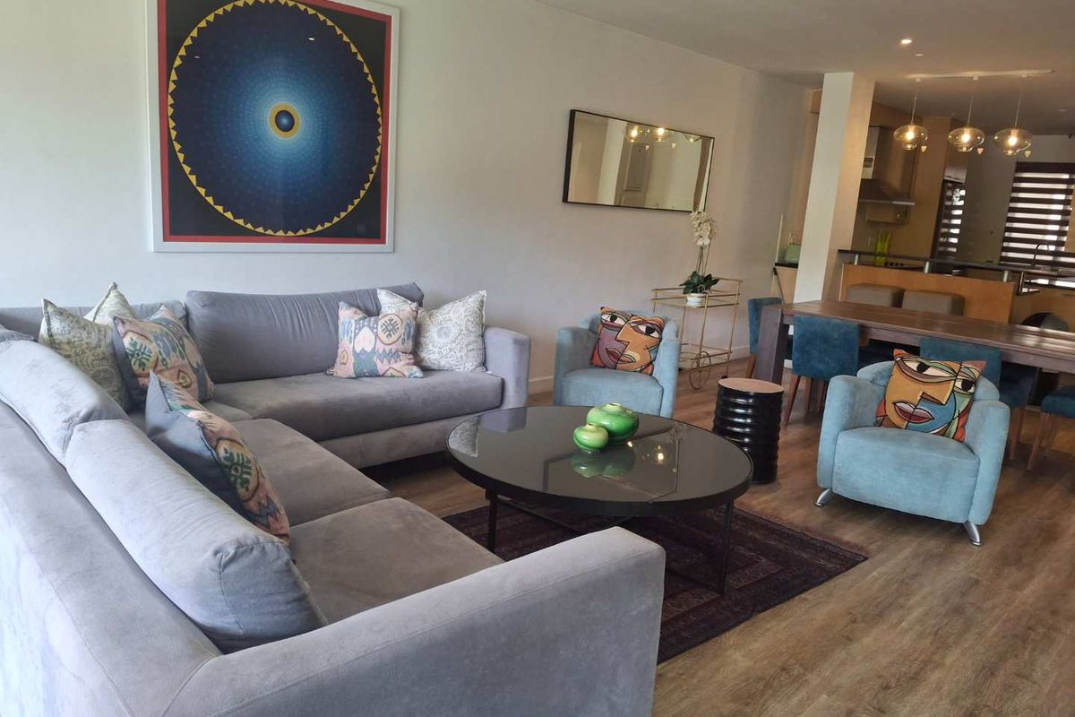 A MAGNIFICENT THREE BEDROOM FURNISHED APARTMENT - Photo 3