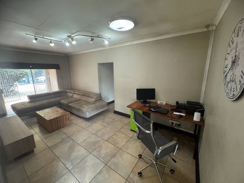 Family home for sale in Brackendowns - Photo 7