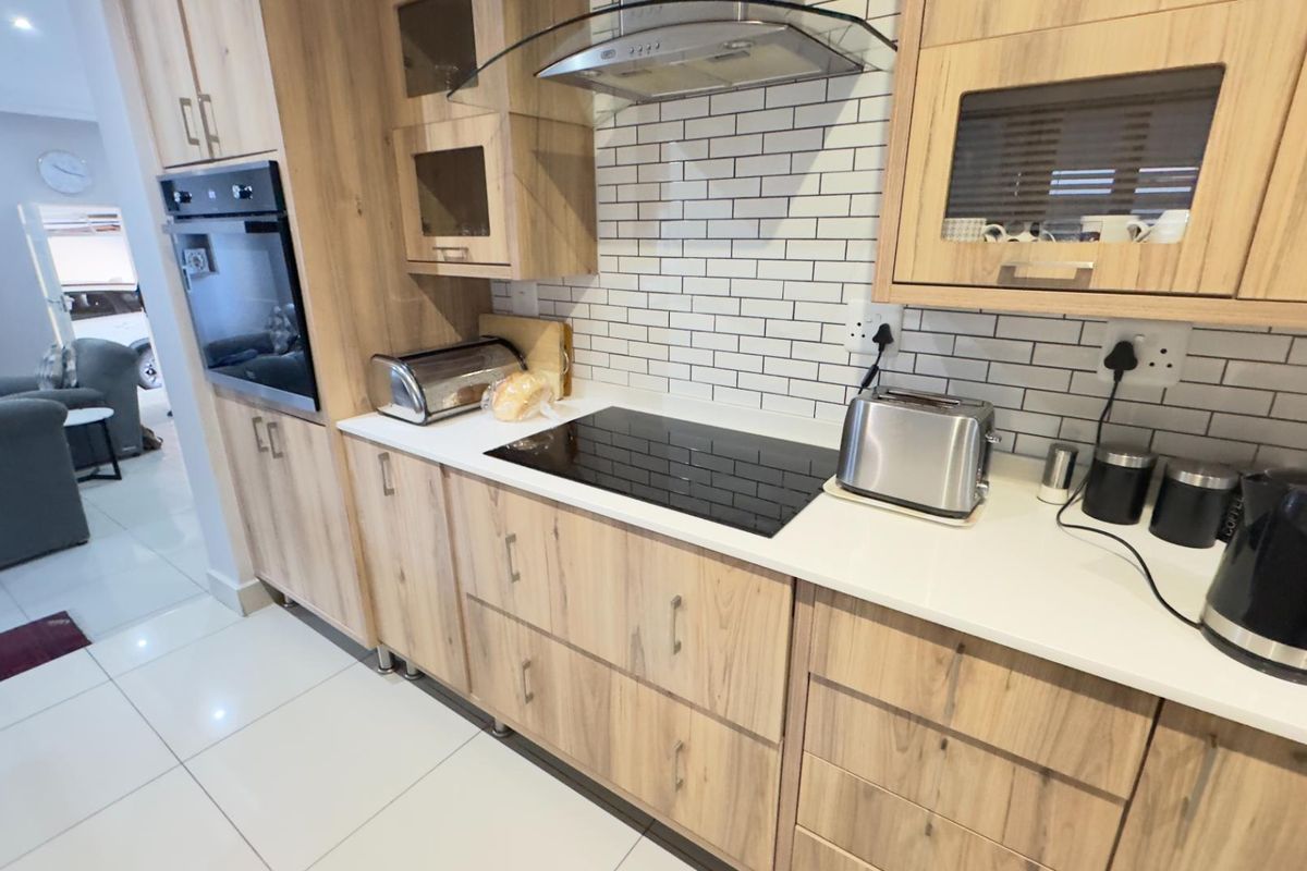 Elevated and Luxurious Living in Wild Olive Estate - Photo 2